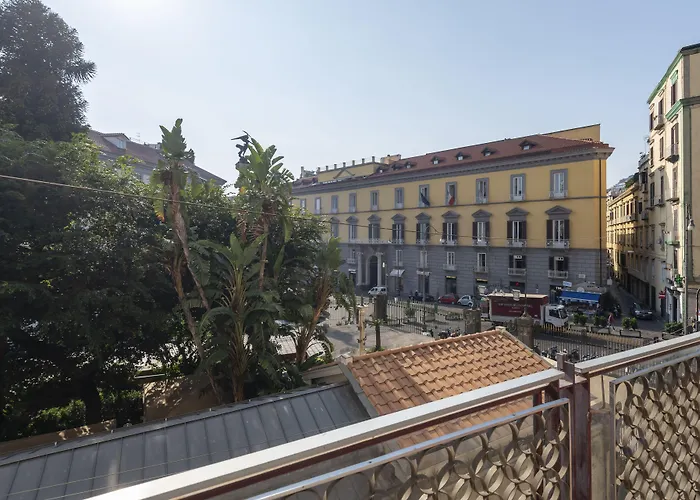 Well Suites - Piazza dei Martiri Napoli
